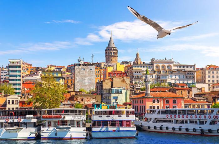 Dənizdən şəhərə açılan mənzərə... İSTİQAMƏT: KARAKÖY 